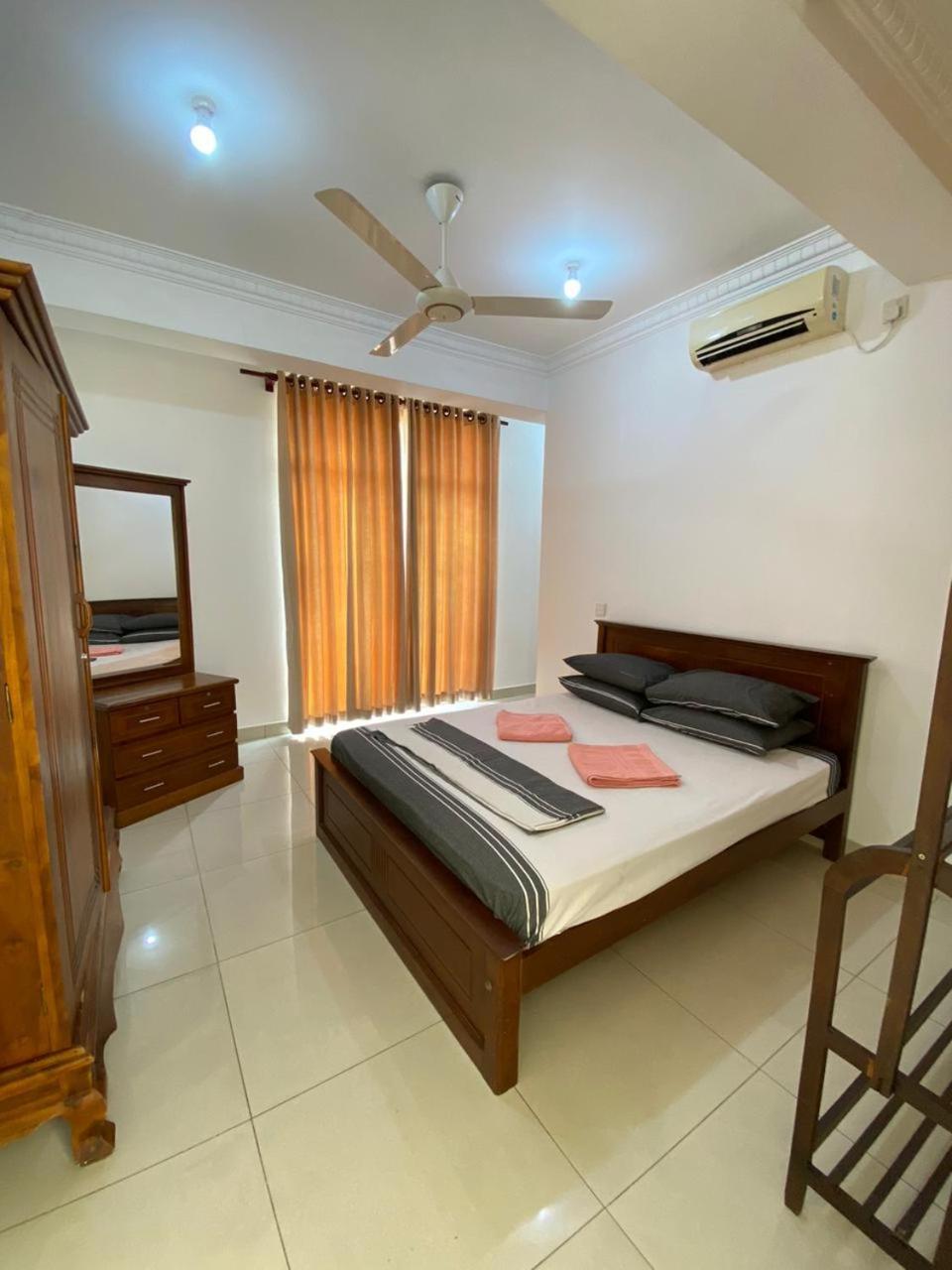 Mayura Place - * Colombo