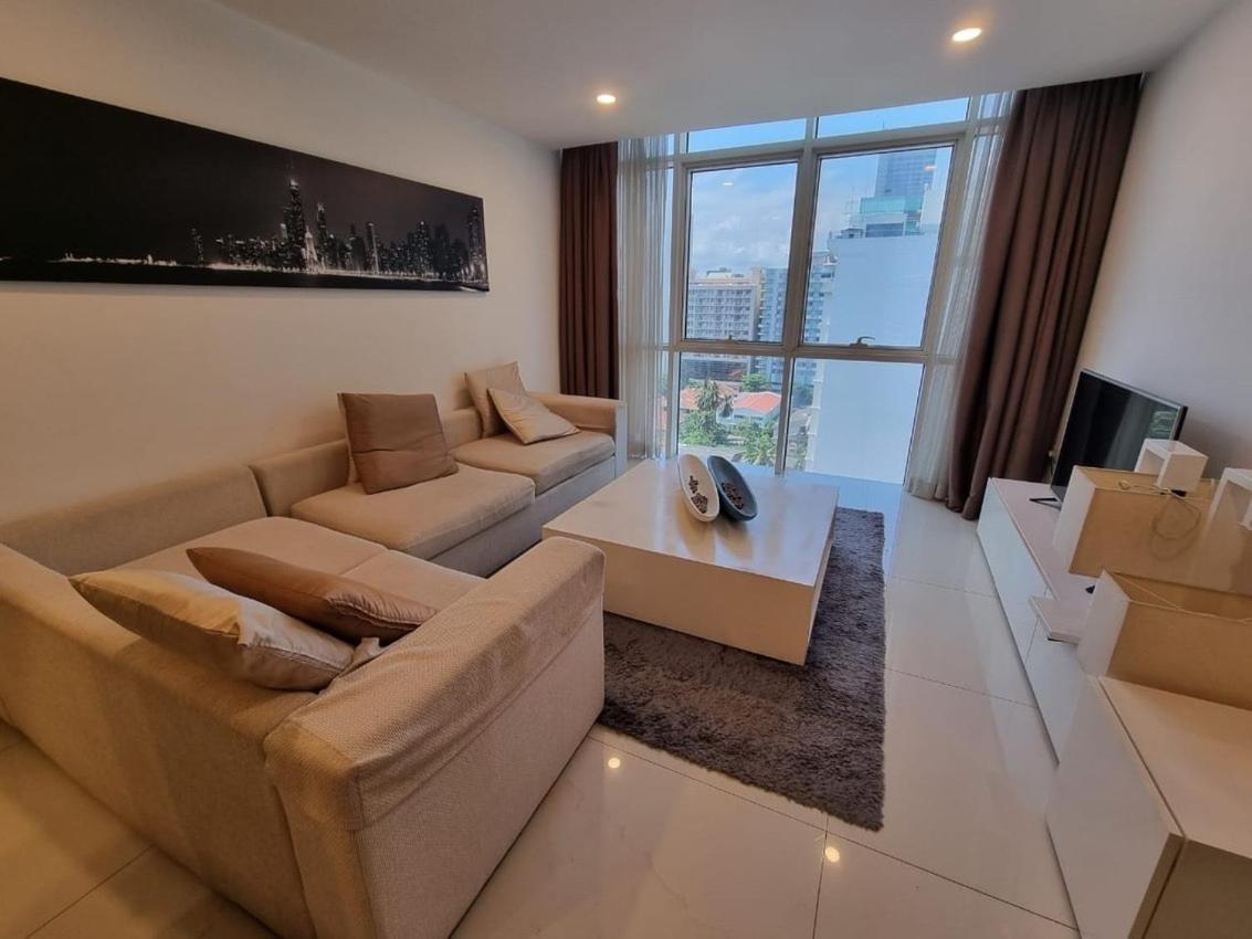 Platinum One Apartment *