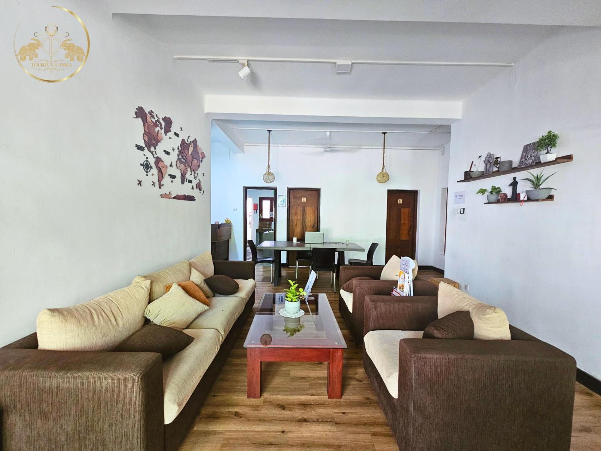 Galle Face Terrace By Tourlux Hostel Colombo