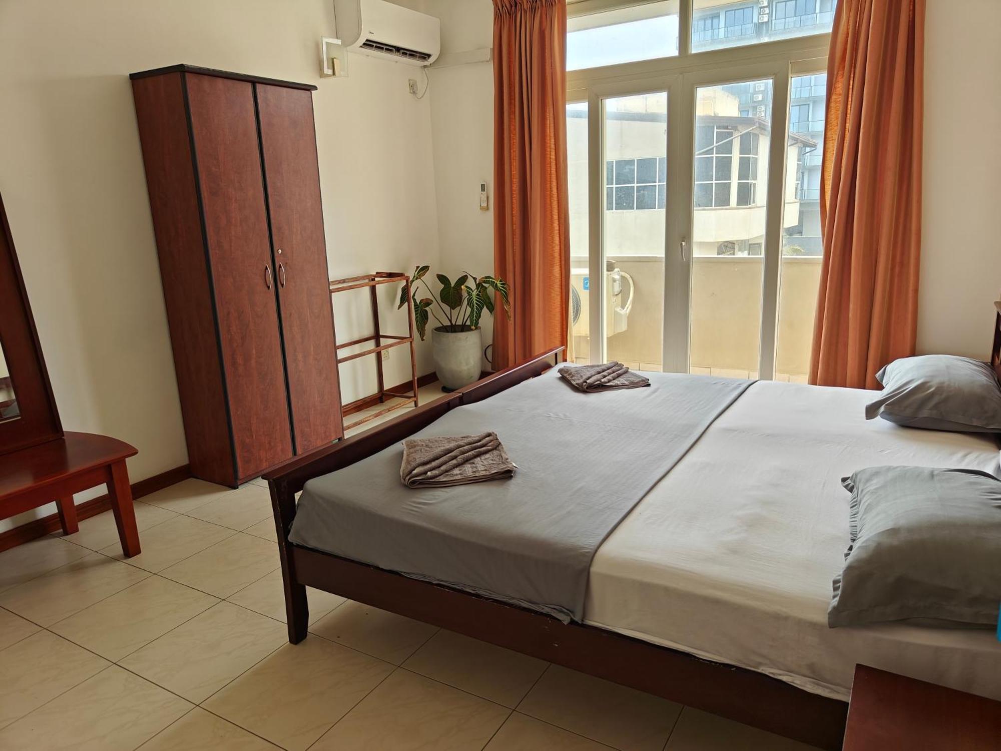 Palmyrah Residencies Hotel Colombo
