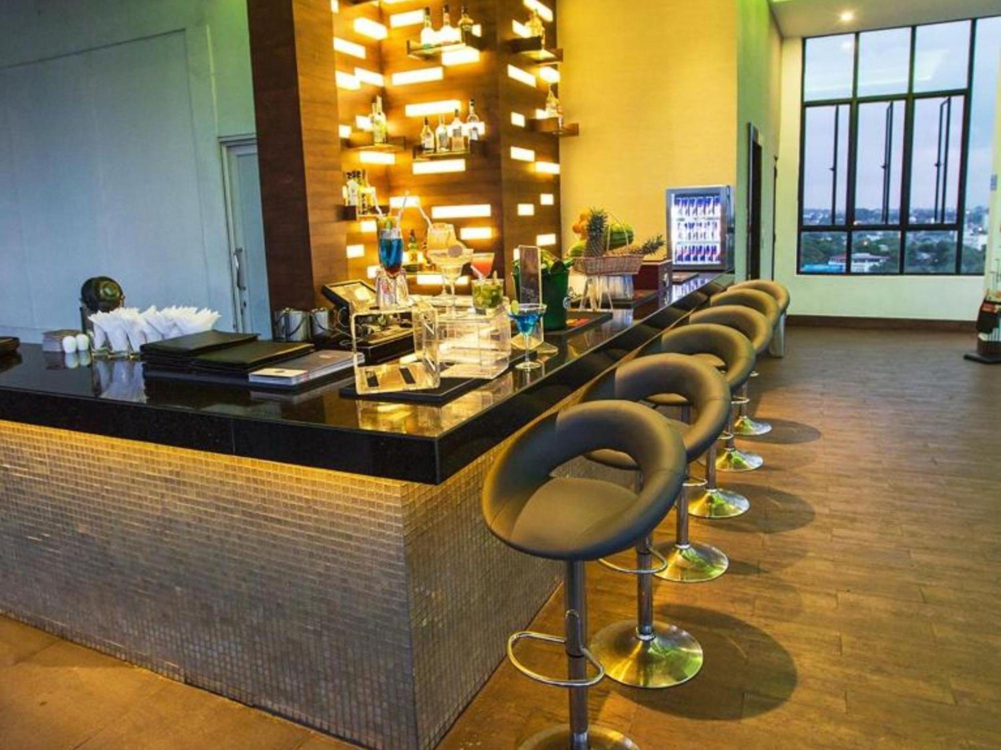 Hotel Western Elyon 4*
