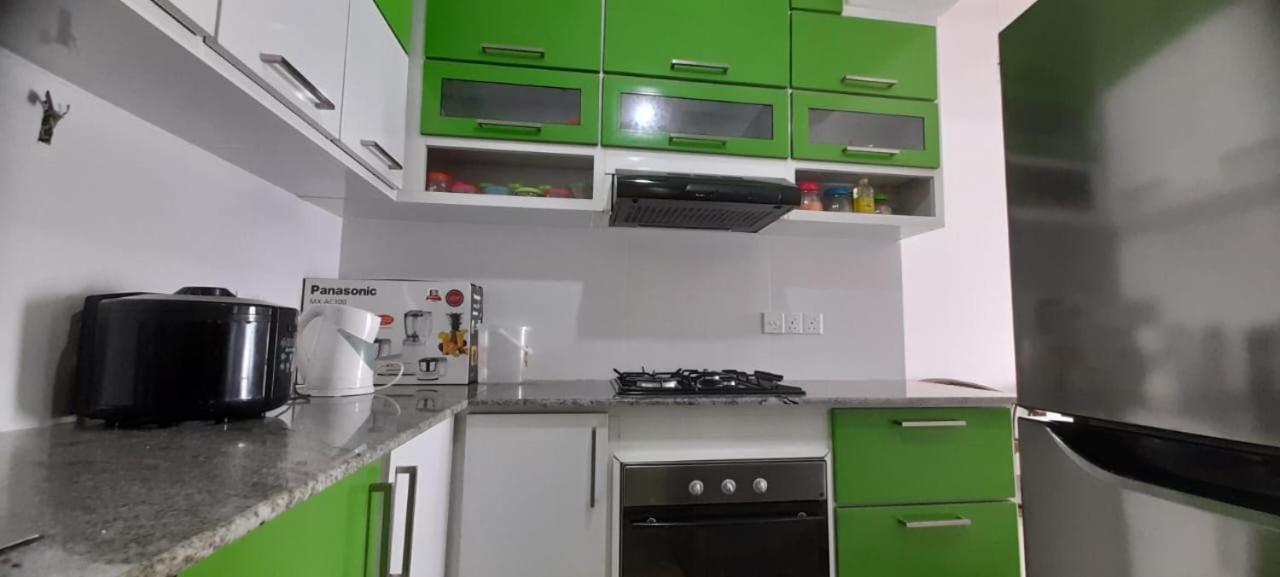 Oval View Residencies Apartment *