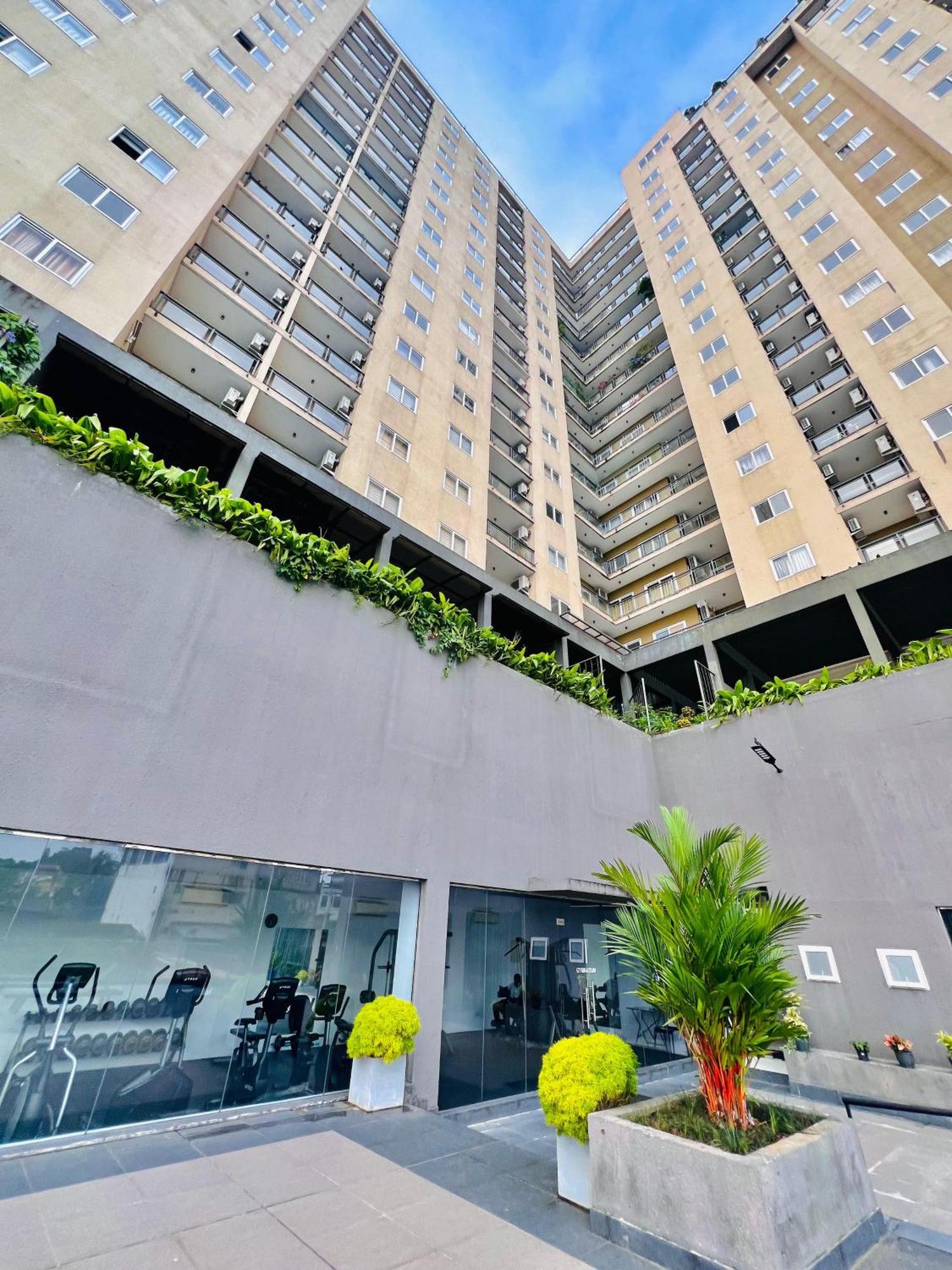 Fairway Velvet Vista 3 Bedroom With Pool And Gym * Colombo
