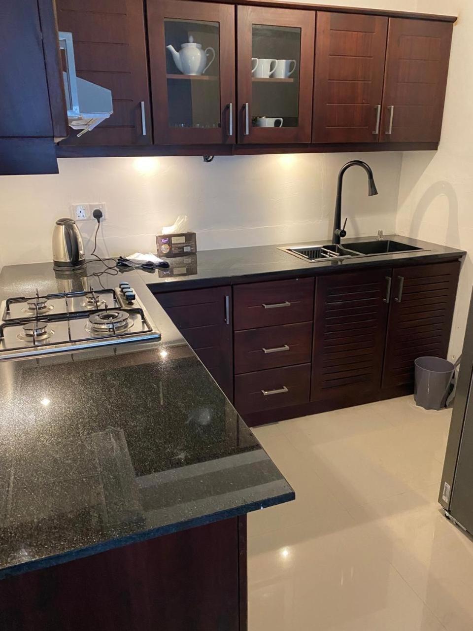 Oval View Residencies *