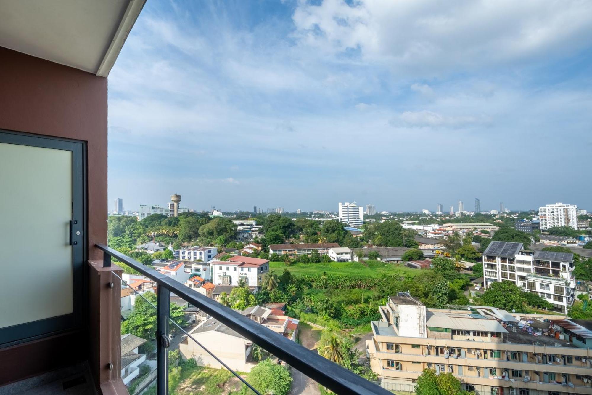Diplomat At Heights Residencies Apartamento *