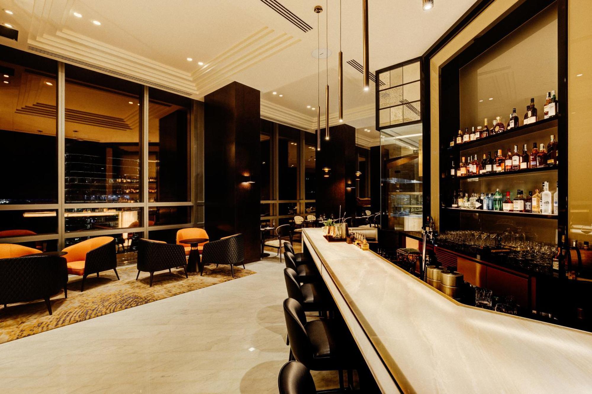 Hotel Cinnamon Life At Of Dreams Colombo