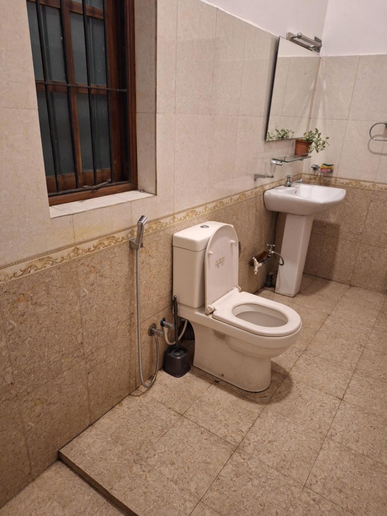 Wetland Whispers Guest house Colombo