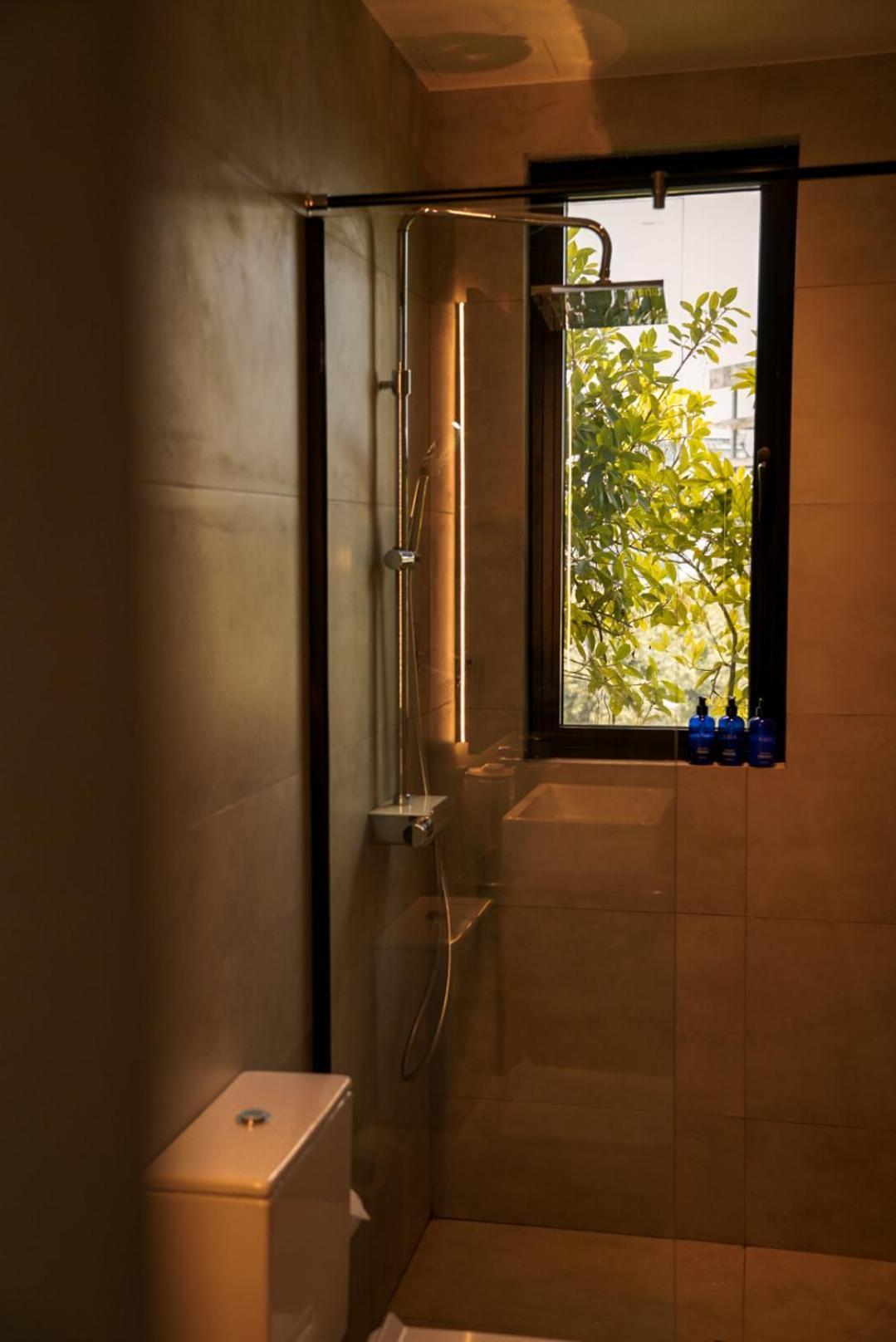 Vaux Park Street - A Collection Of 8 Luxury Lofts * Colombo