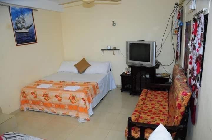 Inn Manimalar Guest *