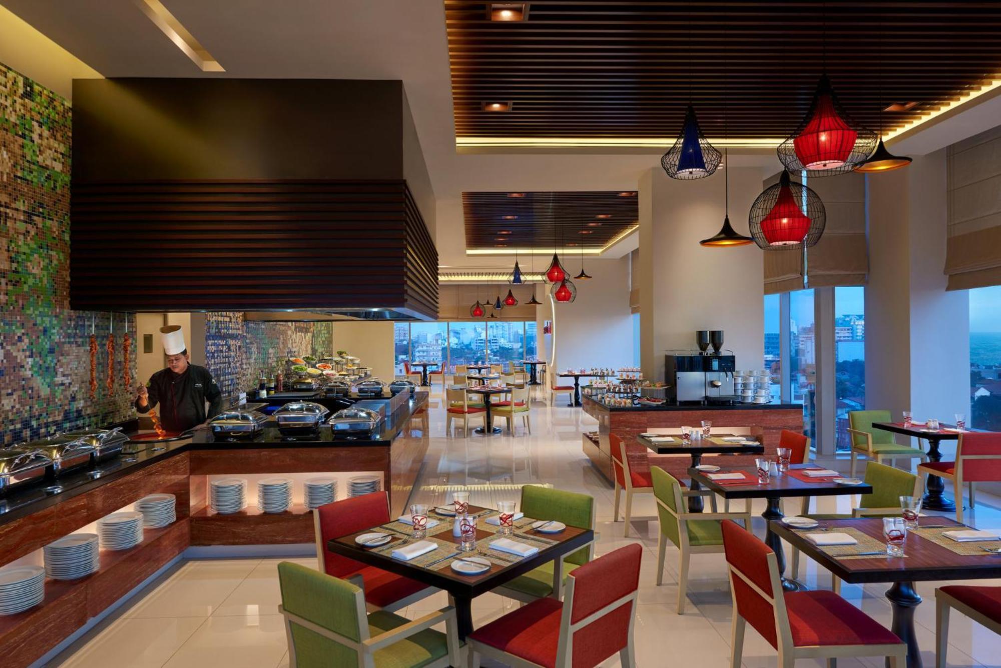 Cinnamon Red Hotel