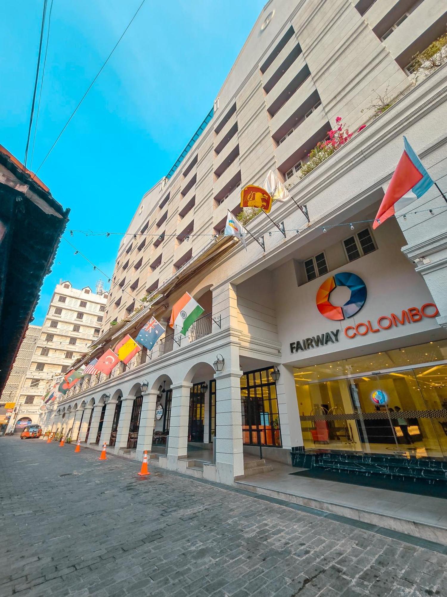 Fairway - Sri Lanka's First With Robot Technology Hotel