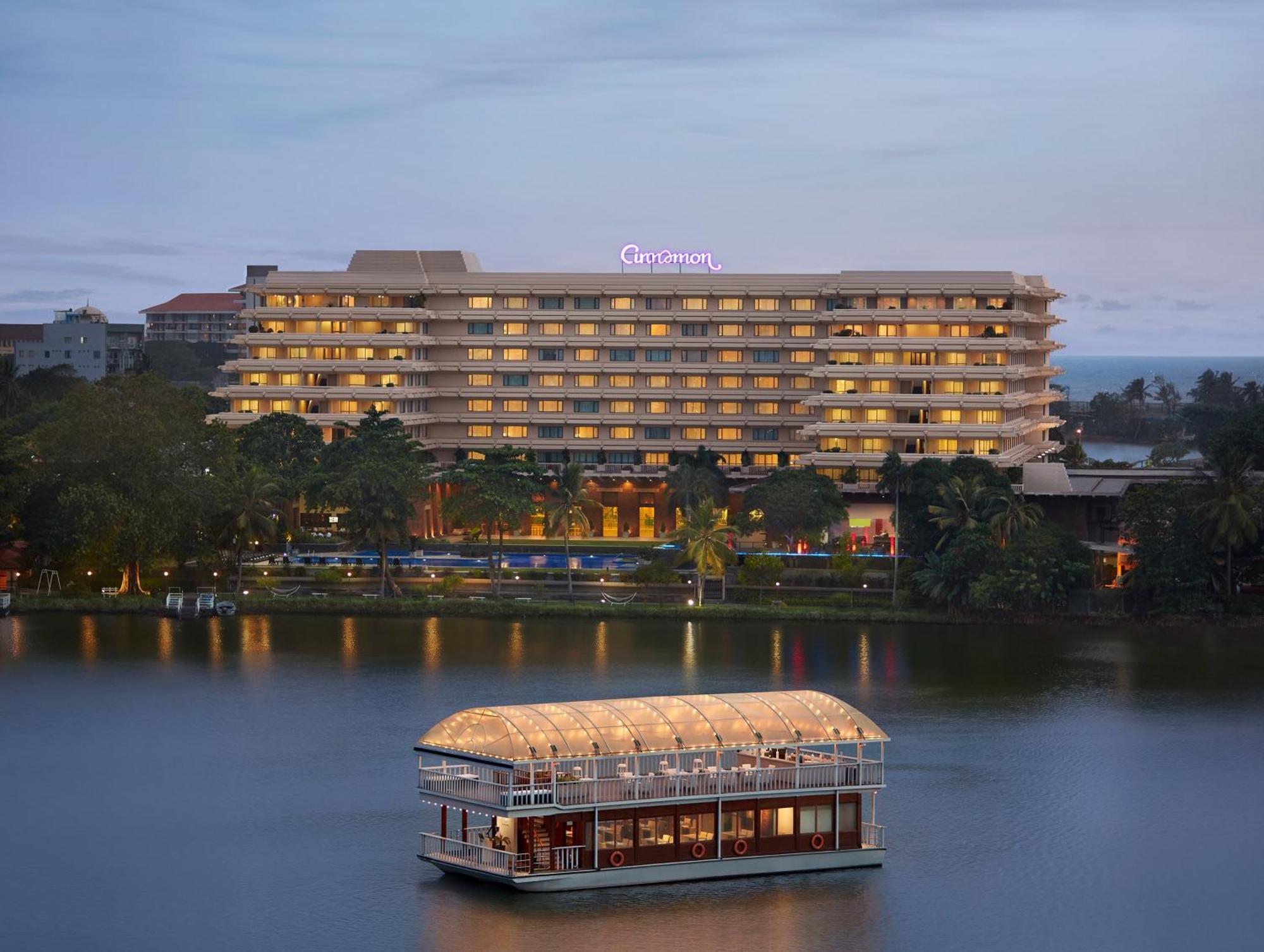 Hotel Cinnamon Lakeside Colombo