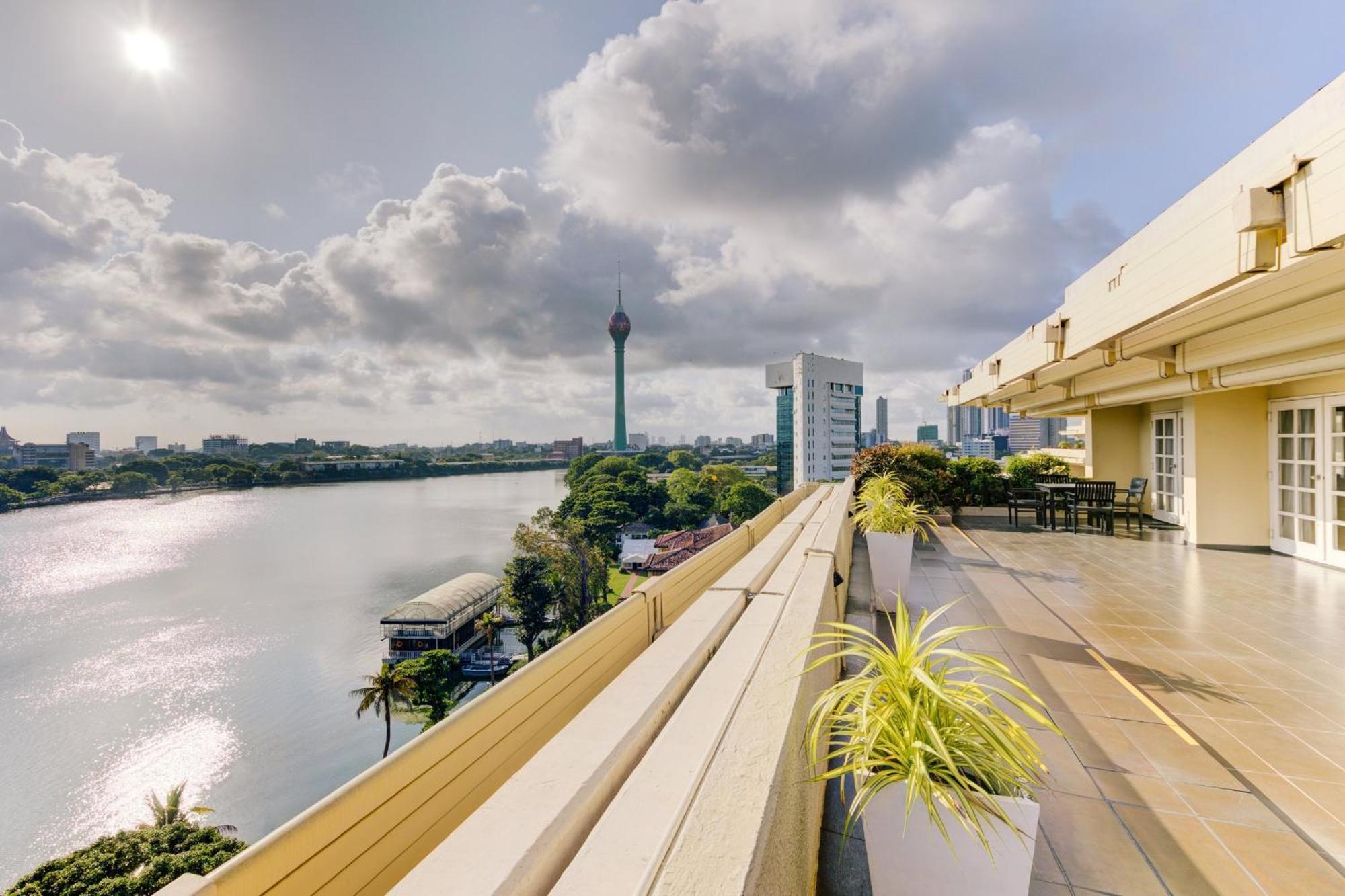 Cinnamon Lakeside Hotel Colombo