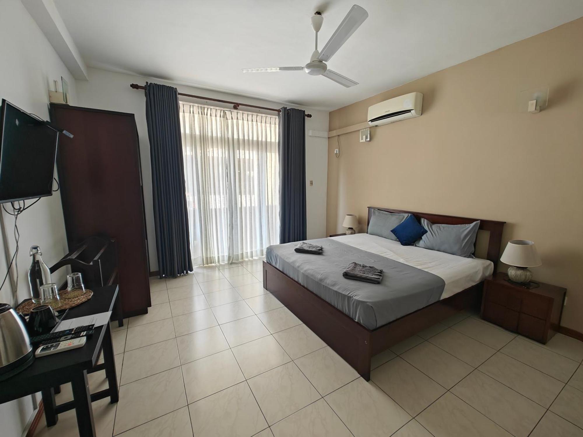 Hotel Palmyrah Residencies Colombo