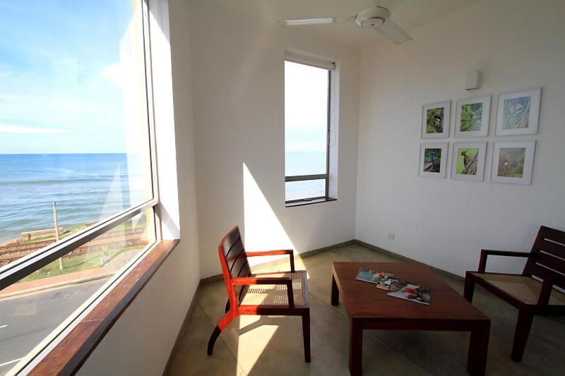 Hotel The Ocean Front By The Serendipity Collection