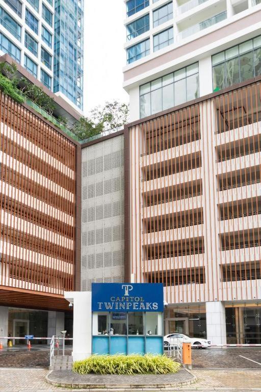 Luxury 2 * Colombo