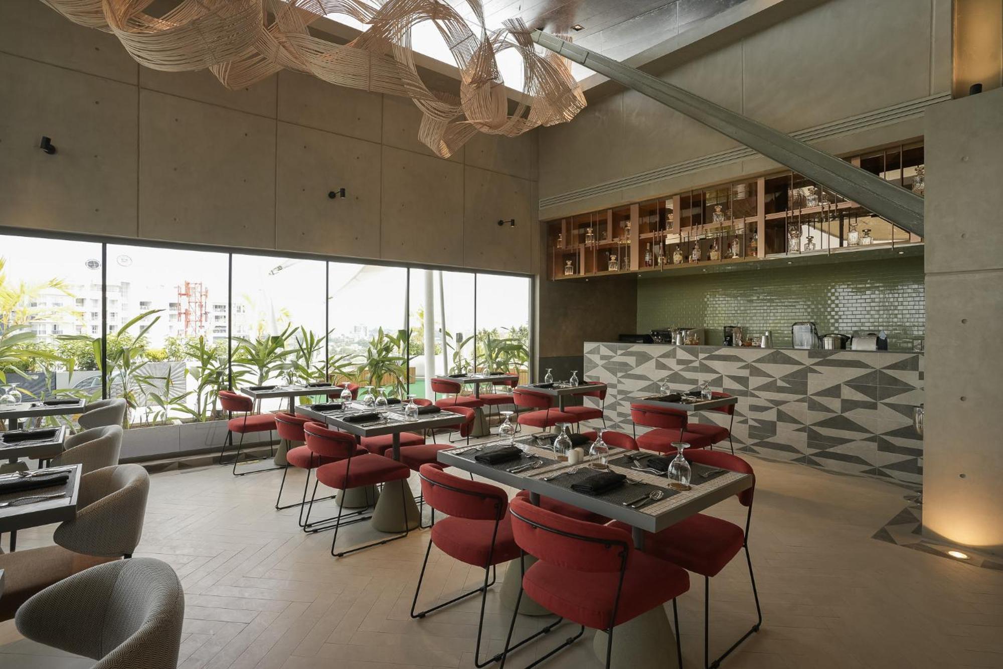 Hotel Sesaya Poshtel & Bistro Colombo