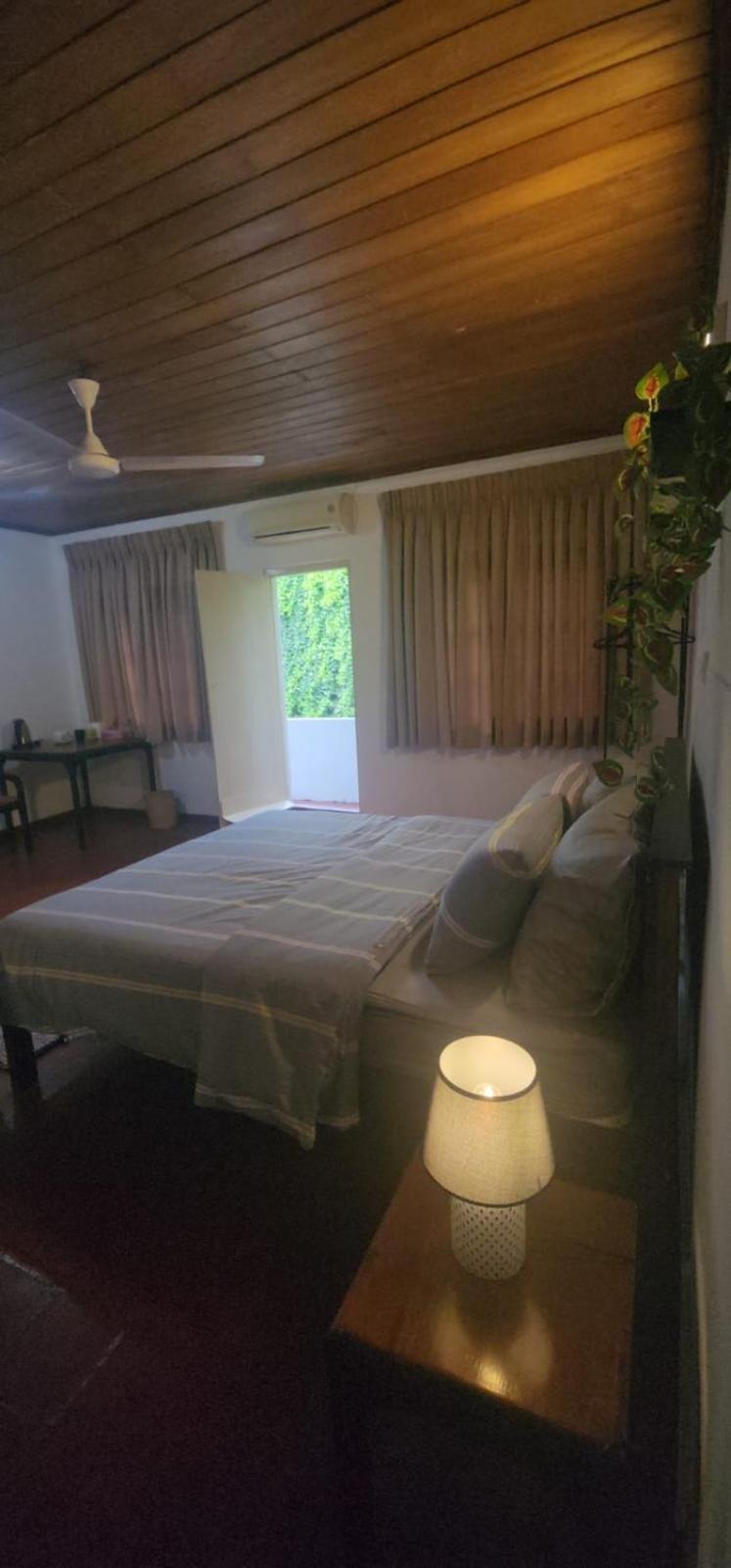 Aaram House * Colombo