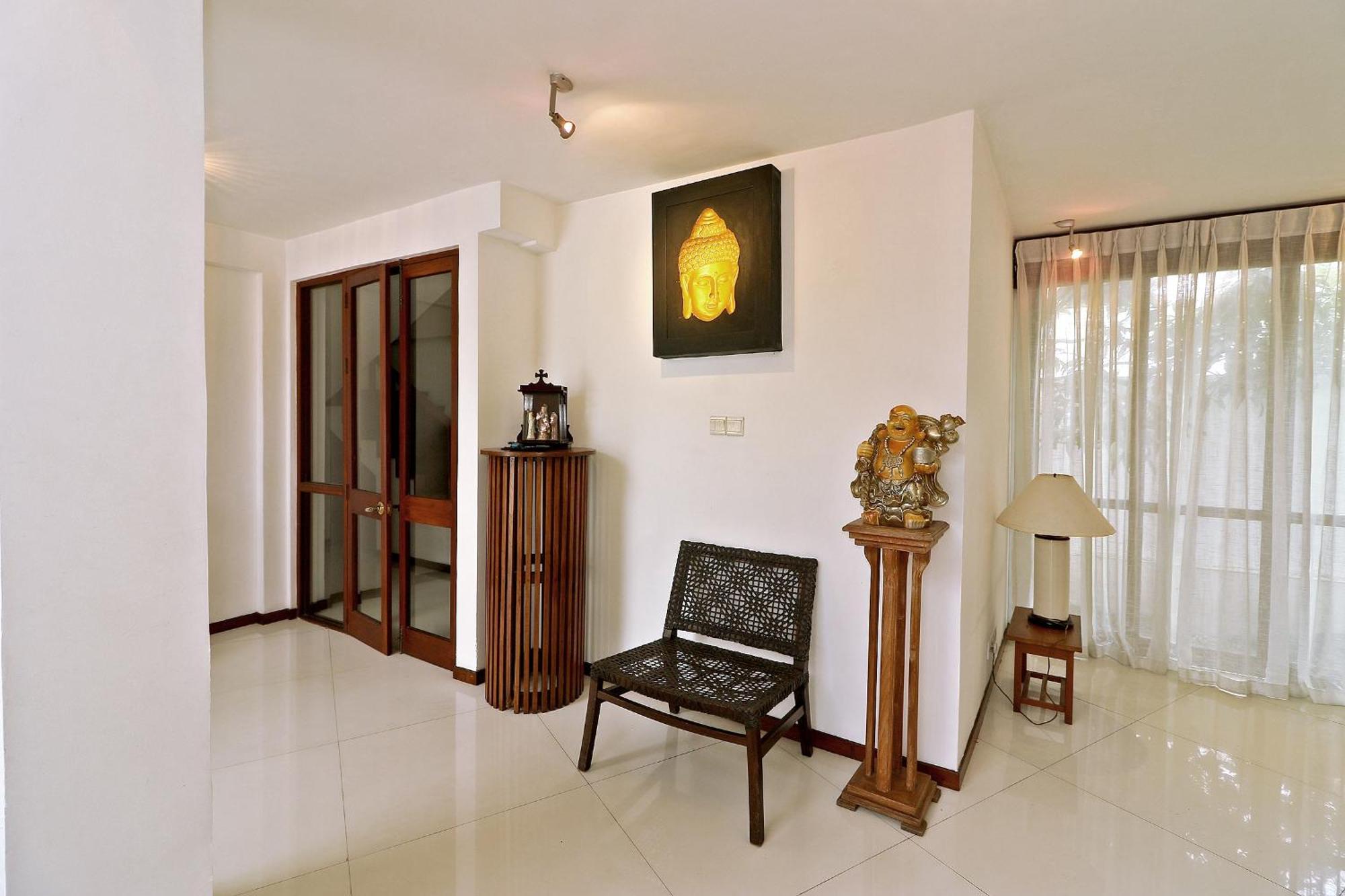 7 Horton Apartment *