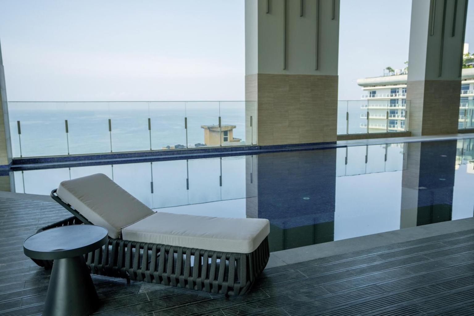 Luxury 3br Sky Rise Apartment Colombo