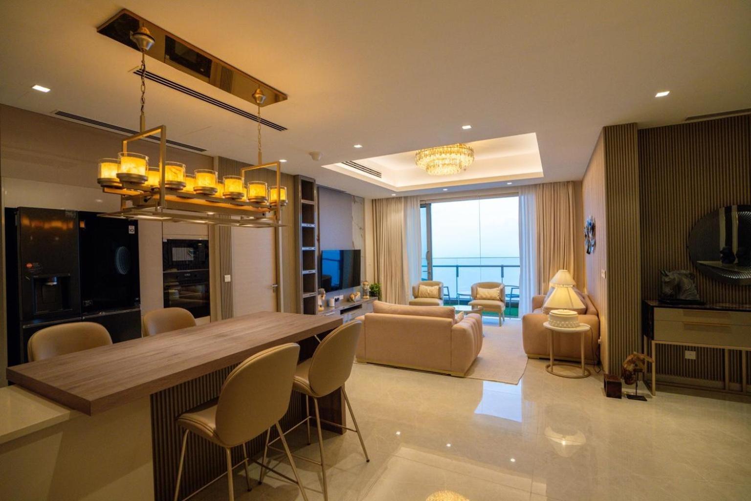 Luxury 3br Sky Rise