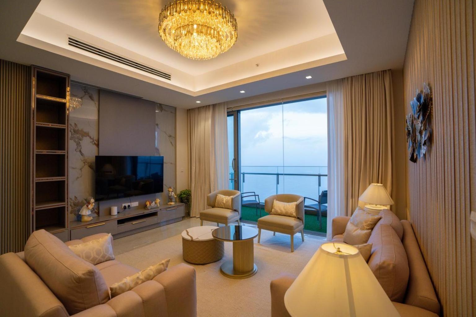 Apartment Luxury 3br Sky Rise