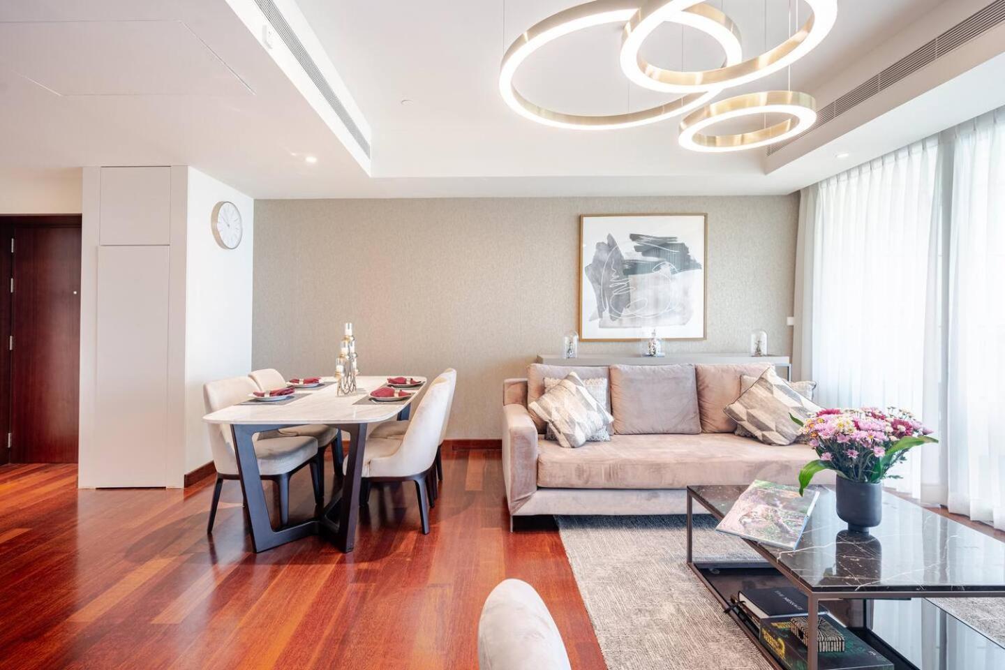 Sofia's Luxury Seaview Apartment