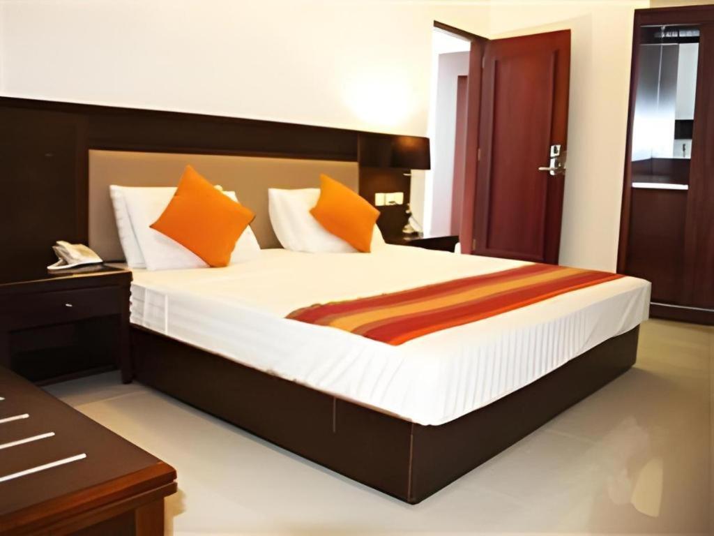 Sai Sea Hotel 3*