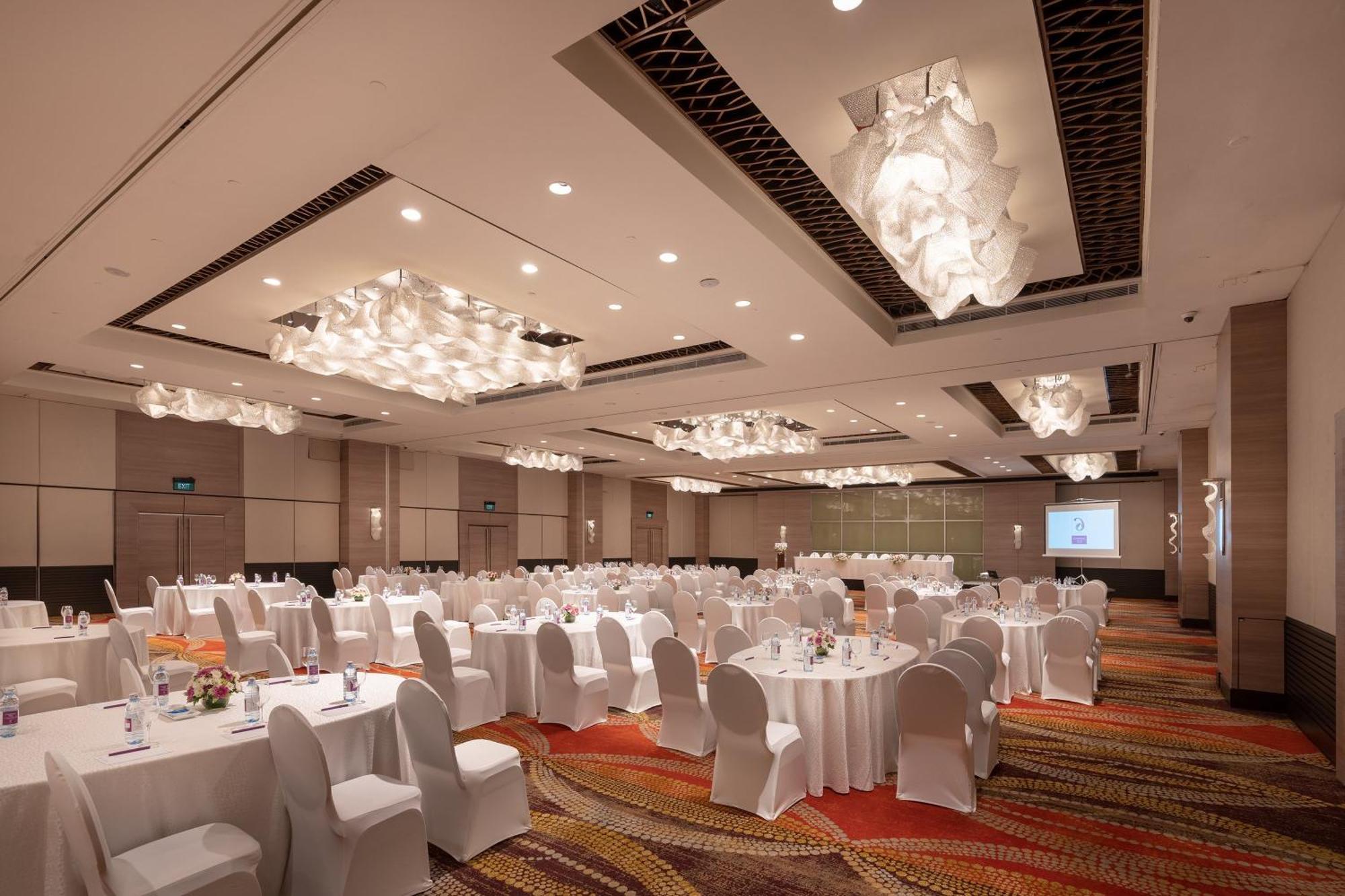 Hotel Cinnamon Grand