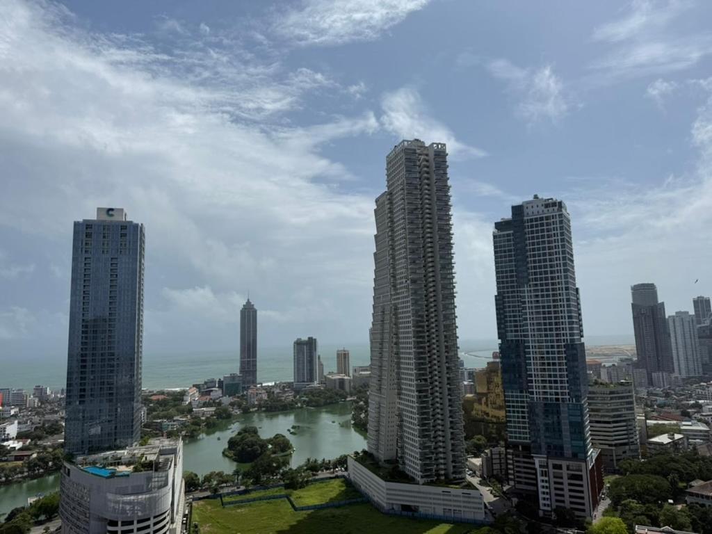 Apartment Luxury 2 Bed By Resident Colombo