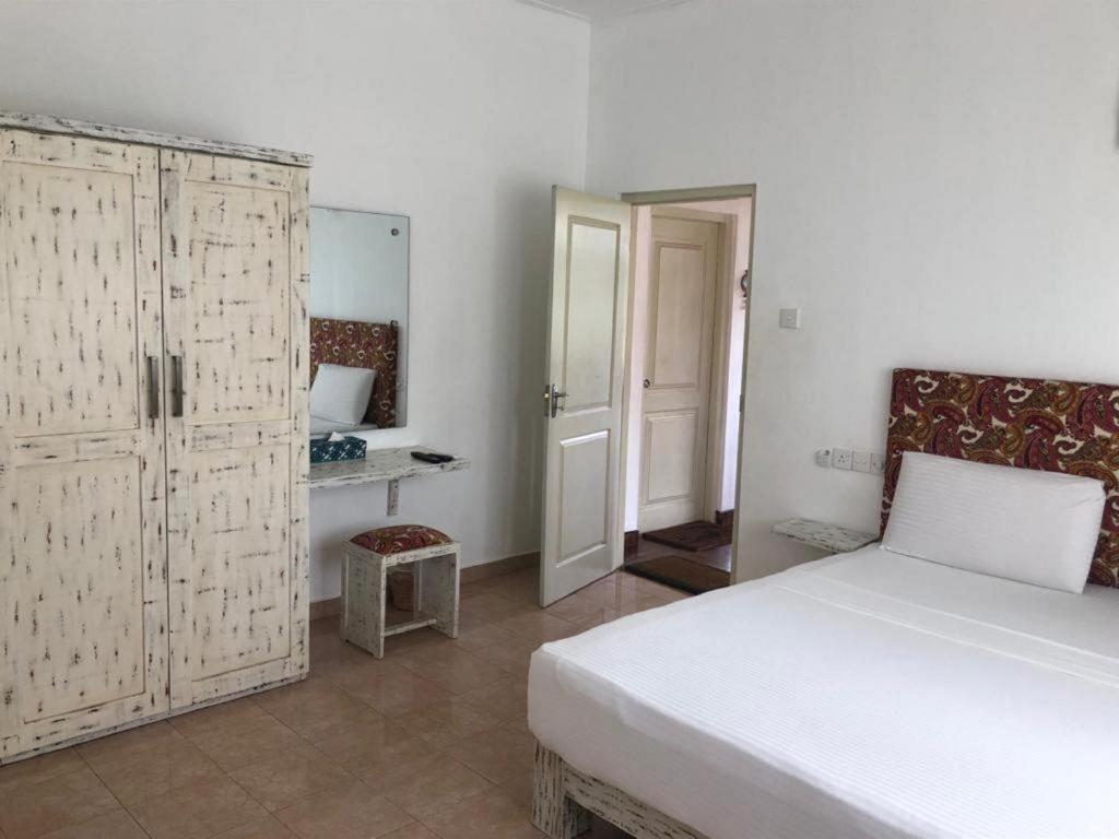 Resort C J 3*