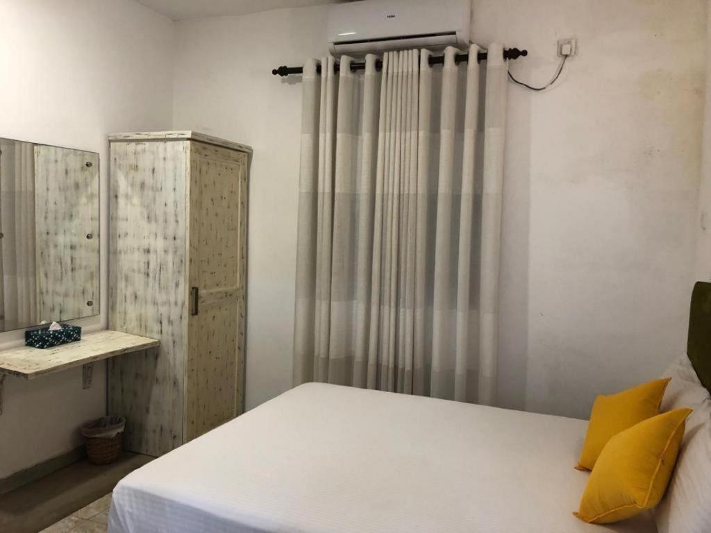 Resort C J