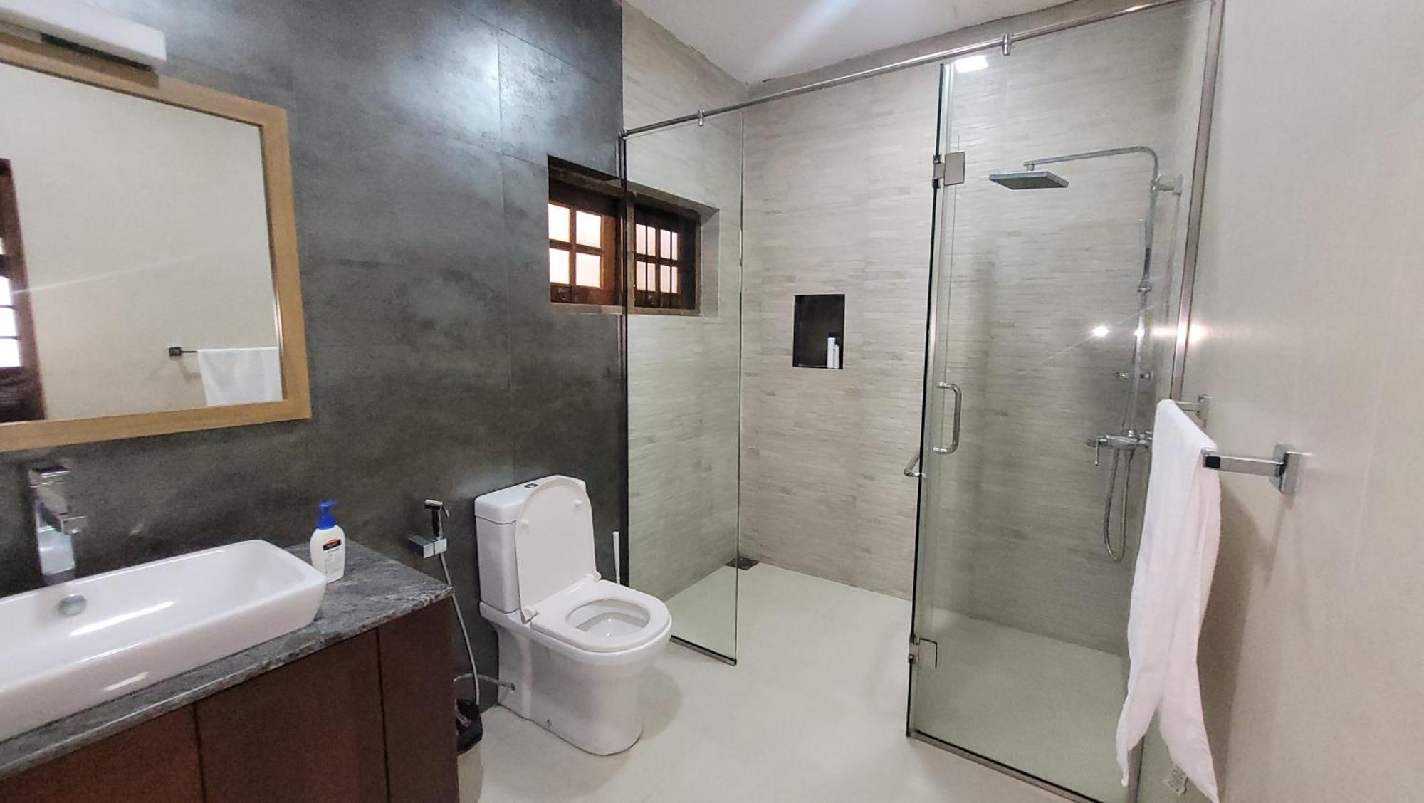 Holiday home Spacious And Serene Family In