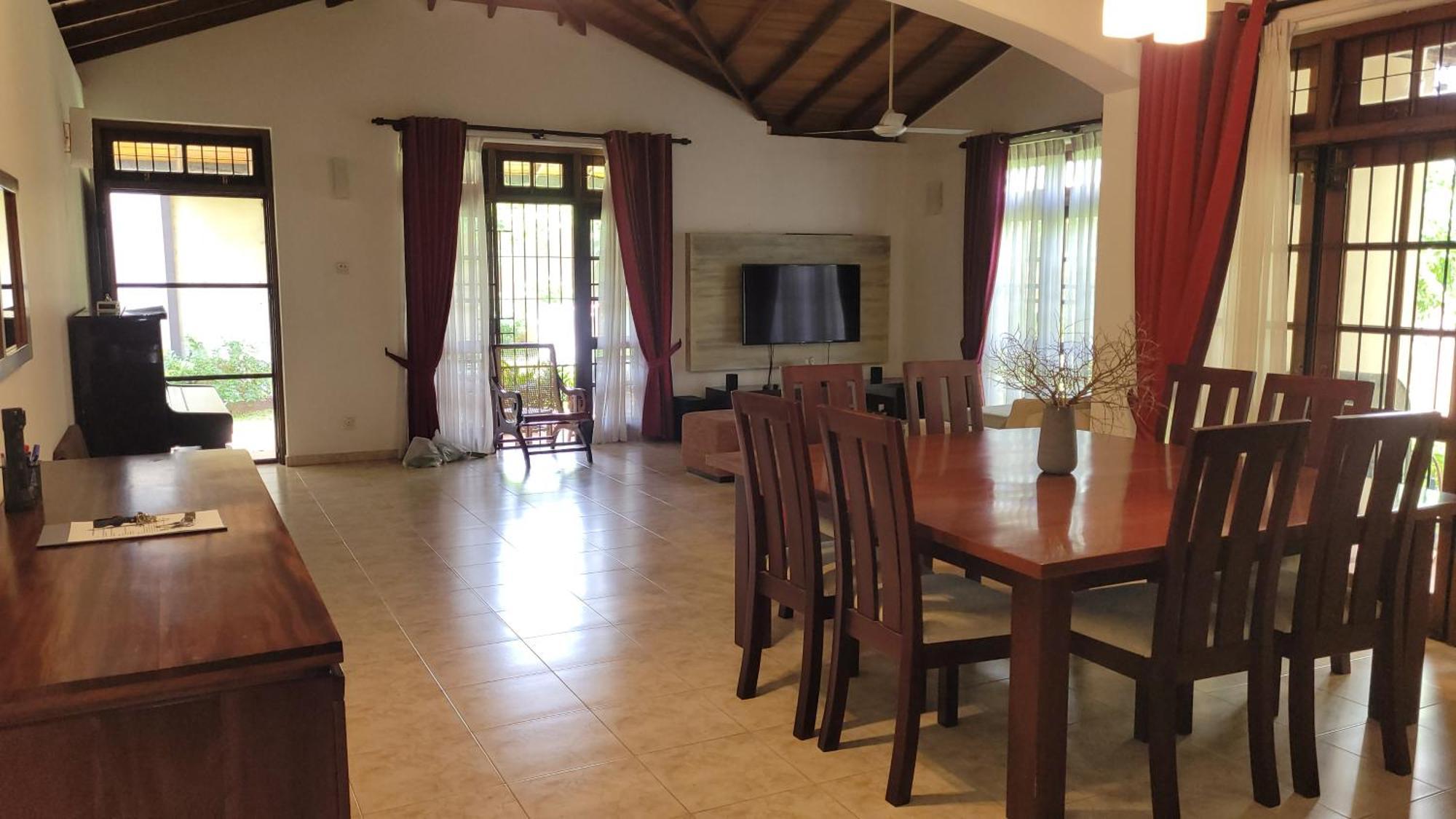 Spacious And Serene Family In *
