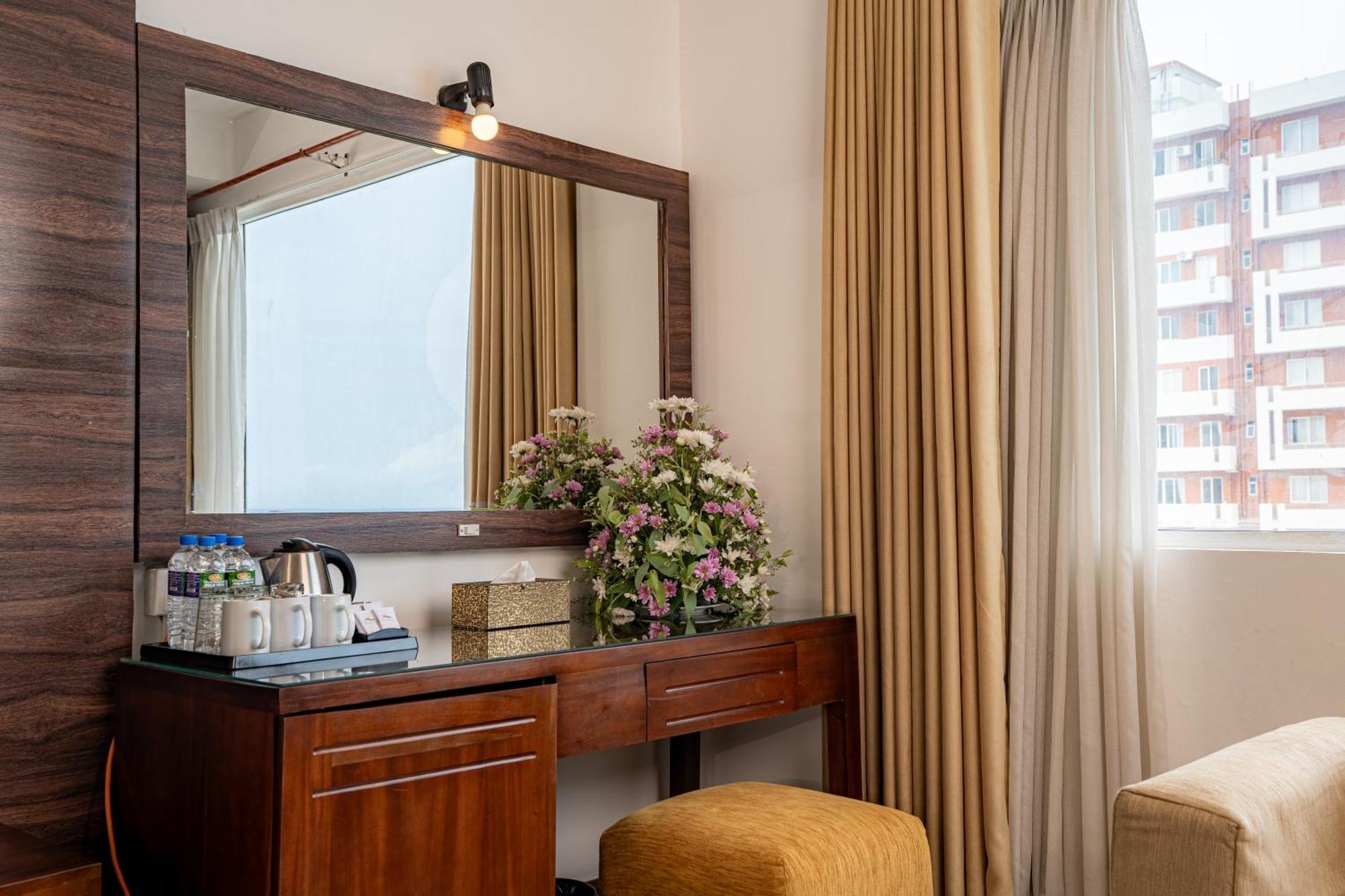 Hotel Mirage 4*