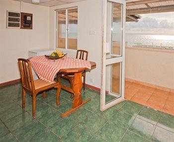 Hotel Palmyrah Residencies *