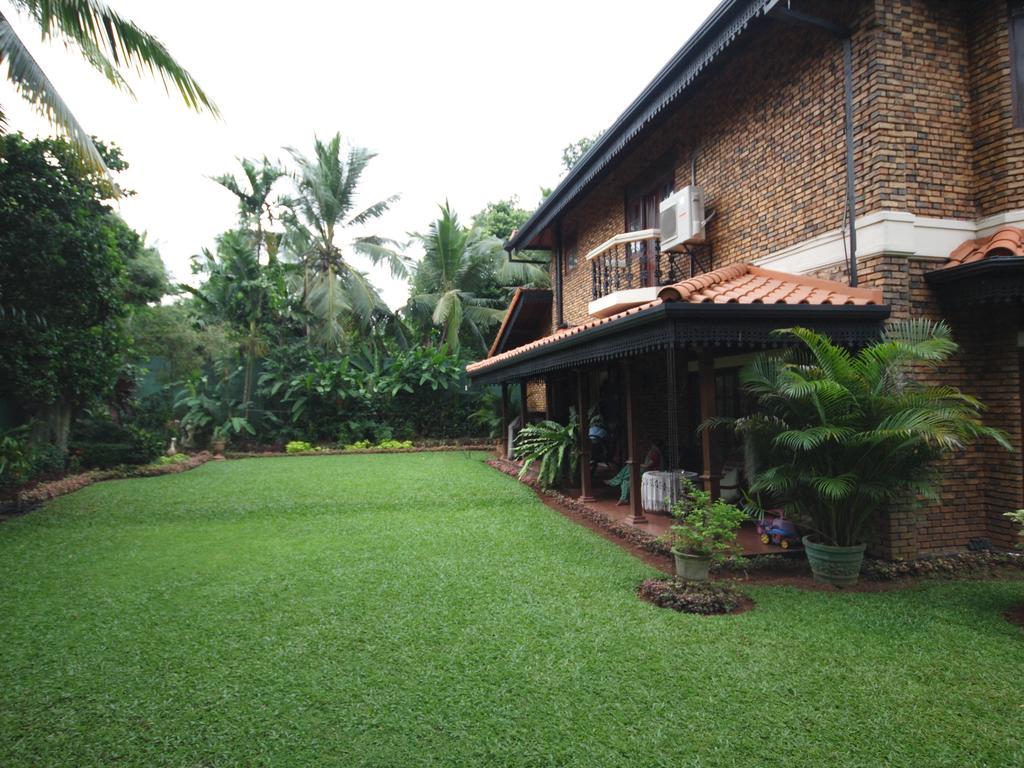 Delma Bungalow Bed & Breakfast 4*