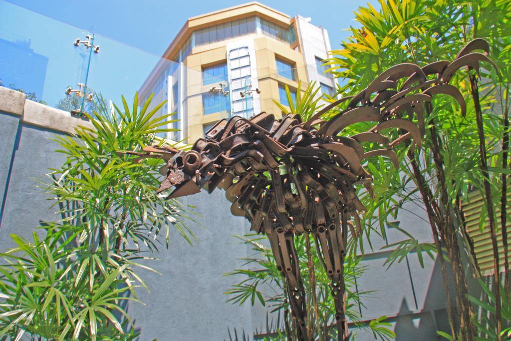 Court & Hotel