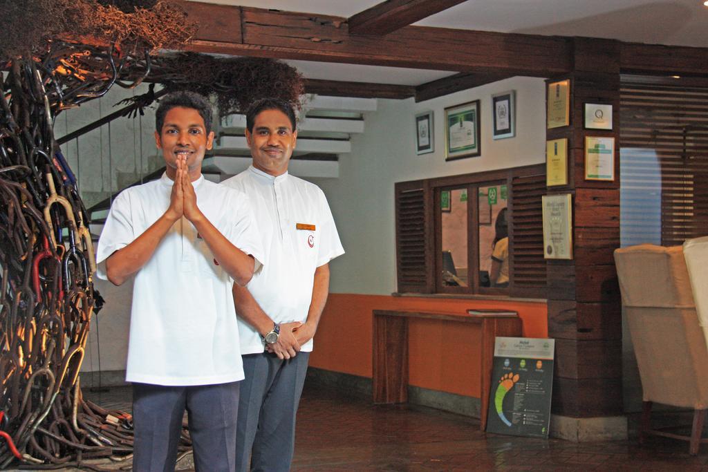 Hotel Court & Colombo