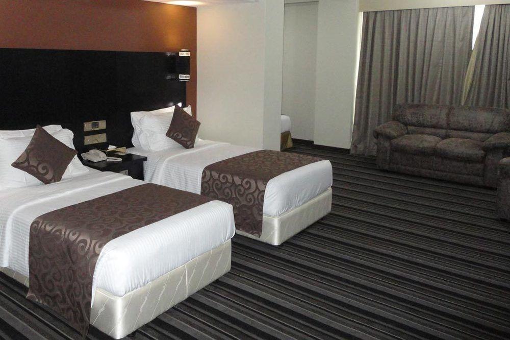 Pearl Grand Hotel