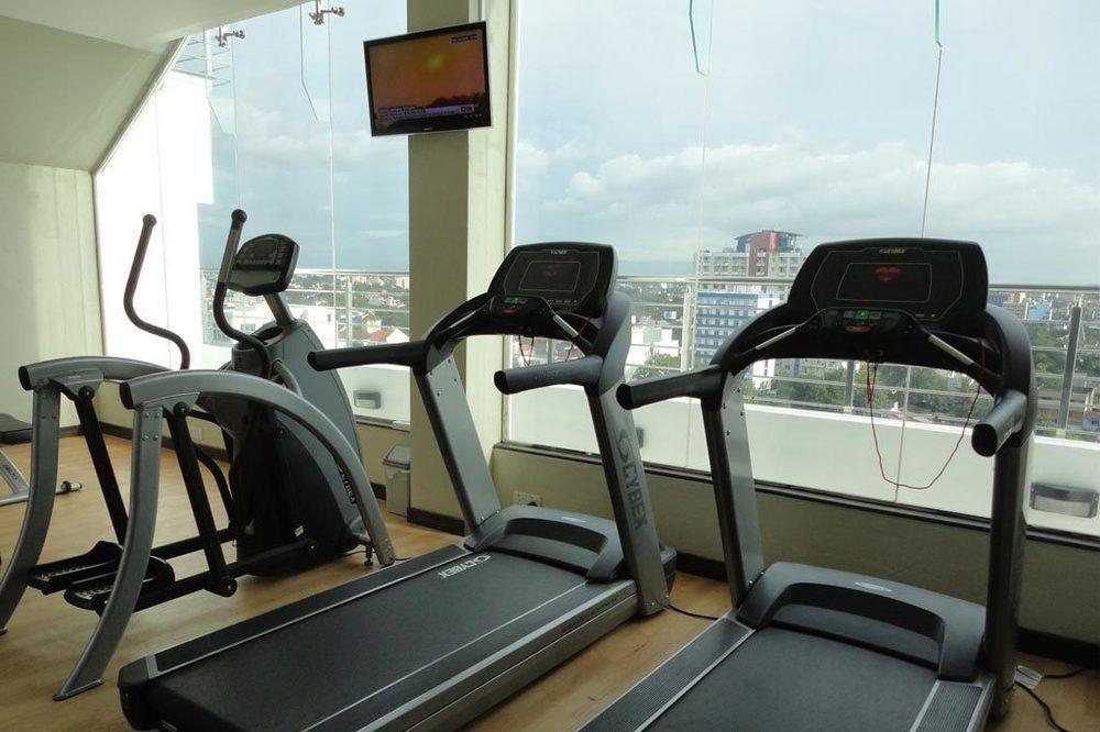 Pearl Grand Hotel 4*