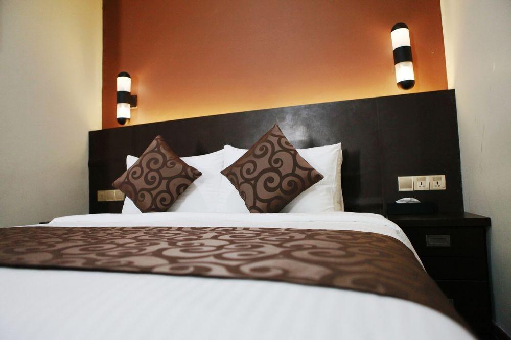 Pearl Grand 4*