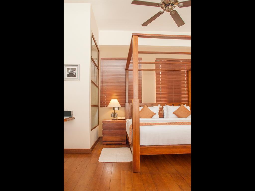 Court & Hotel 4*