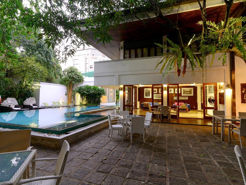 Hotel Court & Colombo