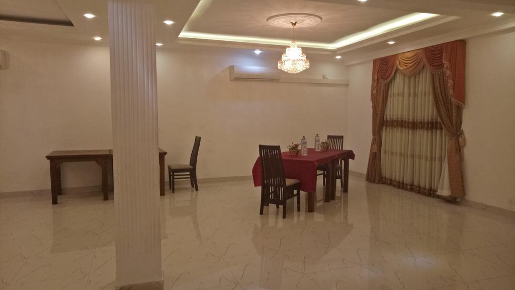 Royal Inn, Mountlaviniya Guest house Colombo