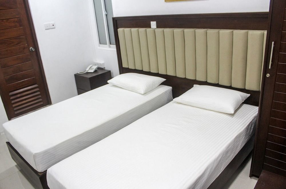 Metro 3* Colombo