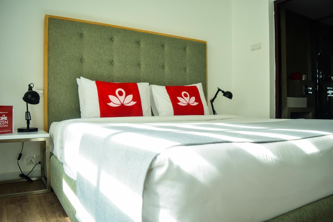 Zen Rooms Wellawatte Beach Hotel 4*