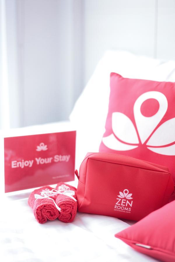 Zen Rooms Wellawatte Beach Hotel 4*