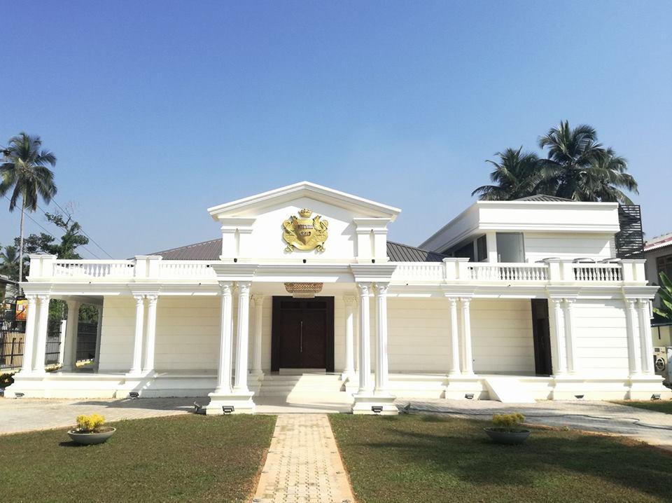 Mitchell Grand * Colombo