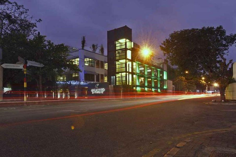 Hotel Court &